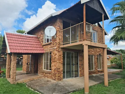 3 Bedroom Apartment To Rent in Pretoria - tK79.webp