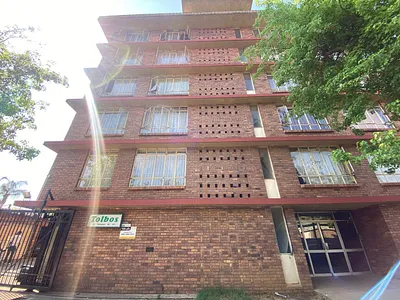 2 Bedroom Apartment For Sale in Pretoria - img
