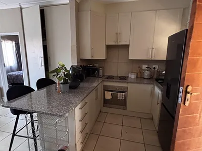 1 Bedroom Apartment To Rent in Pretoria - YqHe.webp