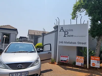 1 Bedroom Apartment For Sale in Pretoria - XlZV.webp