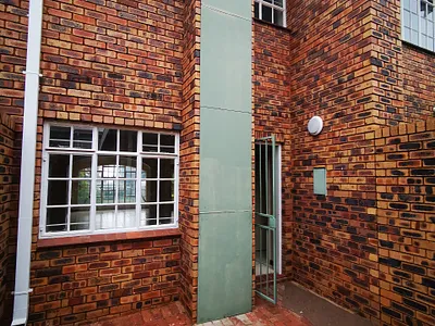 3 Bedroom Apartment To Rent in Pretoria - 1XyG.webp