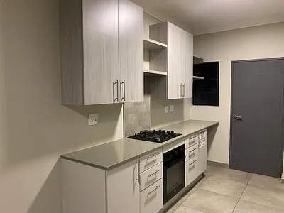 2 Bedroom Apartment To Rent in Pretoria - 6czB.webp