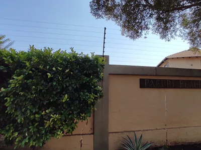 2 Bedroom Apartment To Rent in Pretoria - mxpj.webp