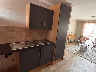 2 Bedroom Apartment For Sale in Pretoria - RmZj.webp