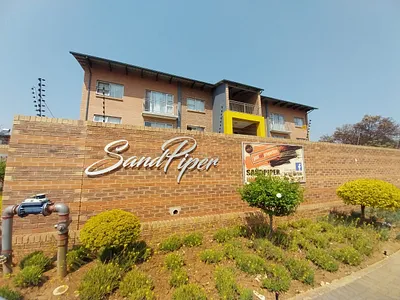 2 Bedroom Apartment To Rent in Pretoria - img
