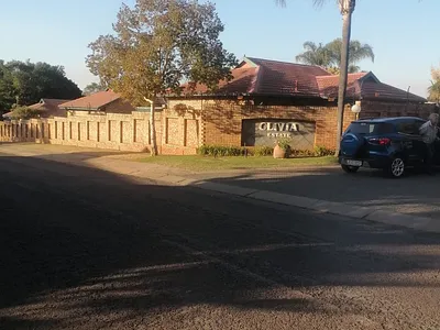 1 Bedroom Apartment To Rent in Pretoria - QyIH.webp