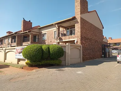 2 Bedroom Apartment To Rent in Pretoria - vuNw.webp