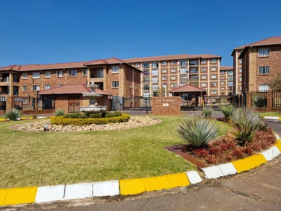 2 Bedroom Apartment For Sale in Akasia - Izij.webp