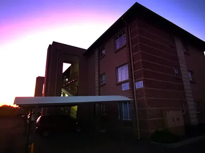 0.5 Bedroom Apartment To Rent in Pretoria - JBa4.webp