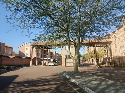 2 Bedroom Apartment To Rent in Pretoria - mnmG.webp