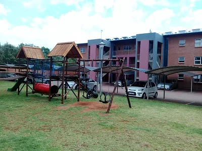 2 Bedroom Townhouse To Rent in Pretoria - HK44.webp