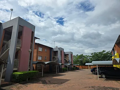 2 Bedroom Townhouse For Sale in Pretoria - VUxQ.webp