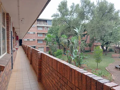 3 Bedroom Apartment To Rent in Pretoria - Bw14.webp