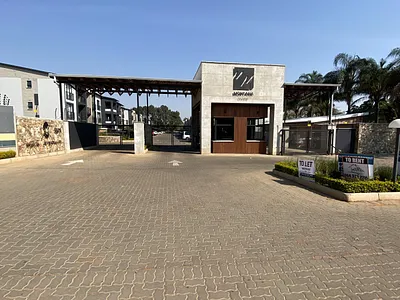 2 Bedroom Apartment To Rent in Pretoria - xCre.webp