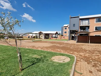 2 Bedroom Apartment To Rent in Pretoria - 47Qp.webp