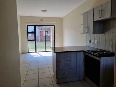 2 Bedroom Apartment To Rent in Pretoria - rEFP.webp