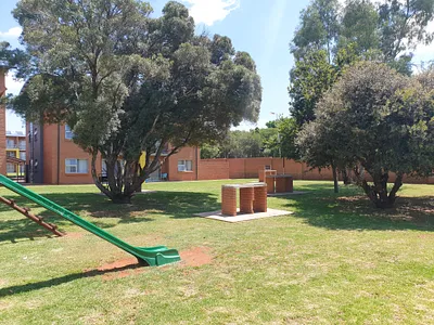 2 Bedroom Apartment To Rent in Pretoria - jSWF.webp