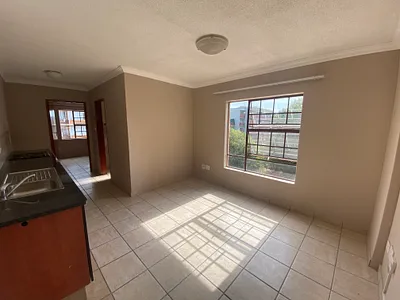 1 Bedroom Apartment To Rent in Pretoria - kEt9.webp