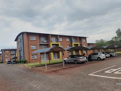 2 Bedroom Apartment For Sale in Pretoria - 6dOM.webp