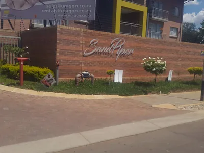 2 Bedroom Apartment To Rent in Pretoria - ELaj.webp