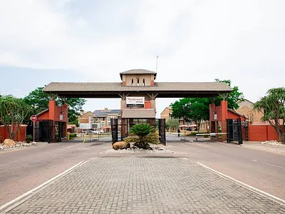 0.5 Bedroom Apartment To Rent in Akasia - c8TT.webp