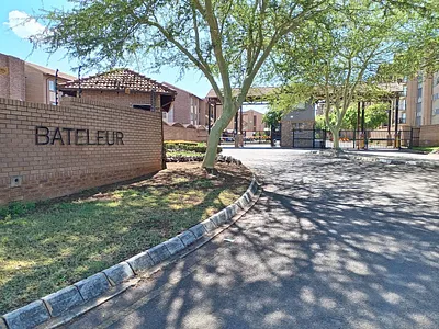 0.5 Bedroom Apartment To Rent in Pretoria - xp3Q.webp