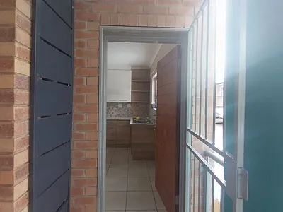 2 Bedroom Apartment To Rent in Pretoria - bivP.webp