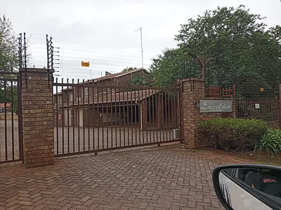 3 Bedroom Apartment To Rent in Pretoria - oo9m.webp