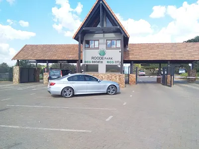 3 Bedroom Apartment To Rent in Pretoria - 8FwF.webp