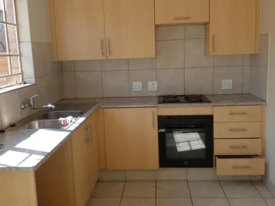 3 Bedroom Apartment To Rent in Pretoria - 25XP.webp