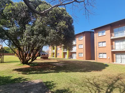 2 Bedroom Apartment To Rent in Pretoria - jSzO.webp