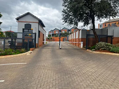 3 Bedroom Apartment To Rent in Pretoria - JFMy.webp