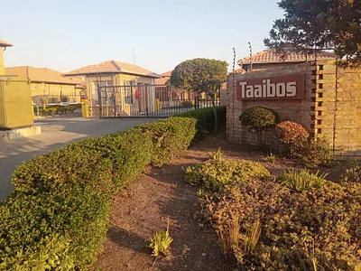 3 Bedroom Apartment To Rent in Pretoria - O42y.webp