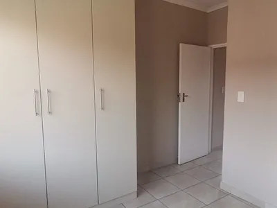 2 Bedroom Apartment To Rent in Annlin-Wes, Pretoria - KlJN.webp