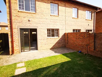 3 Bedroom Apartment To Rent in Pretoria - vTxu.webp