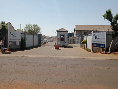 1 Bedroom Apartment To Rent in Pretoria - ngiA.webp