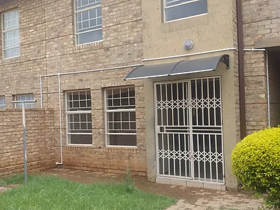 3 Bedroom Apartment To Rent in Pretoria - i8aj.webp