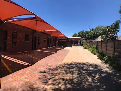 0.5 Bedroom Apartment To Rent in Pretoria - nrkP.webp