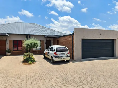 3 Bedroom Townhouse To Rent in Pretoria - azum.webp