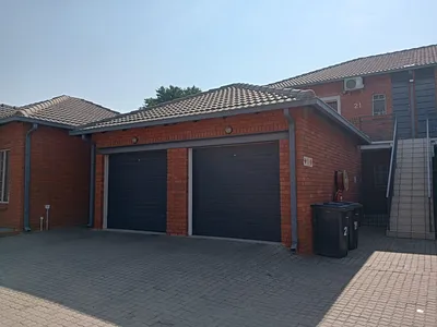 2 Bedroom Apartment To Rent in Pretoria - 1qrW.webp