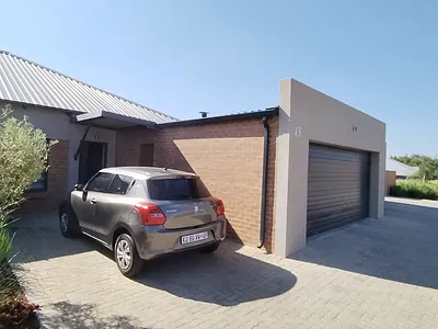 3 Bedroom Townhouse To Rent in Pretoria - H1rI.webp