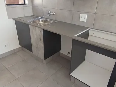 1 Bedroom Apartment To Rent in Pretoria - Q5HH.webp