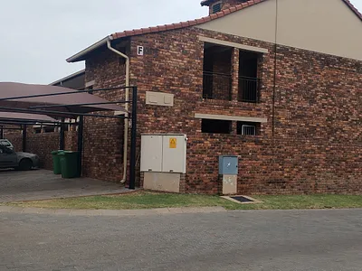 2 Bedroom Apartment To Rent in Pretoria - QT7Y.webp