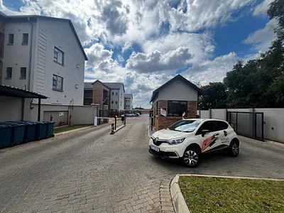 2 Bedroom Apartment To Rent in Pretoria - 6RZy.webp