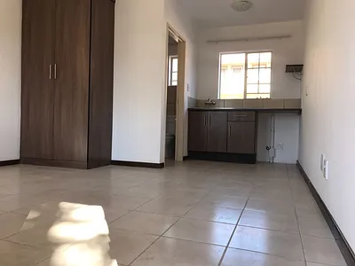 0.5 Bedroom Apartment To Rent in Pretoria - okth.webp