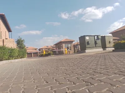 3 Bedroom Apartment For Sale in Pretoria - img