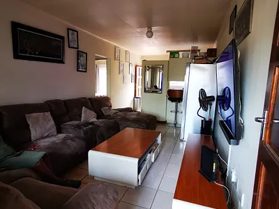 2 Bedroom Townhouse To Rent in Pretoria - zjPT.webp