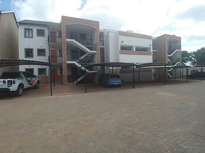 3 Bedroom Apartment For Sale in Pretoria - img