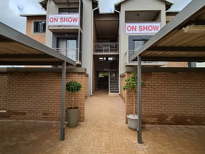 3 Bedroom Apartment For Sale in Pretoria - img