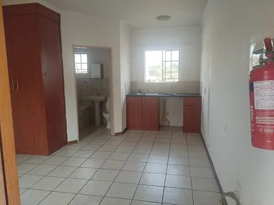 0.5 Bedroom Apartment To Rent in Pretoria - z3gN.webp